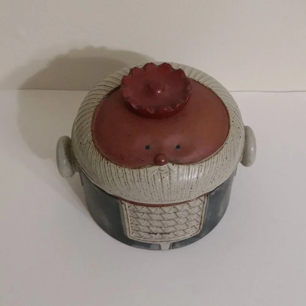Vintage UCTCI Gempo Japan King Stoneware Pot‎ with Lid Canister Crock 6”Hx8” Dia